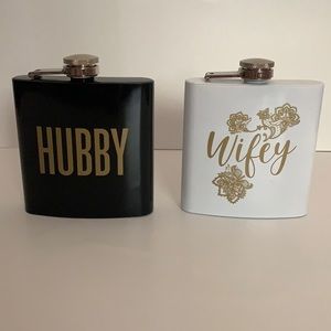 **NWT** Hubby and Wifey Bridal flasks